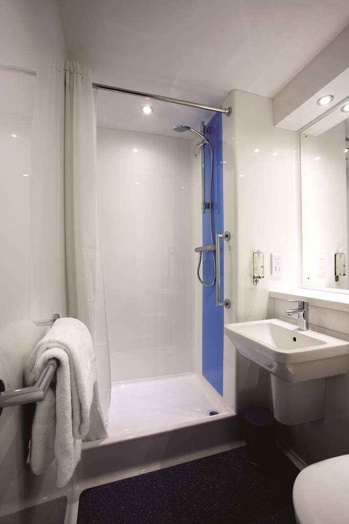 Travelodge Bracknell Central Habitación foto